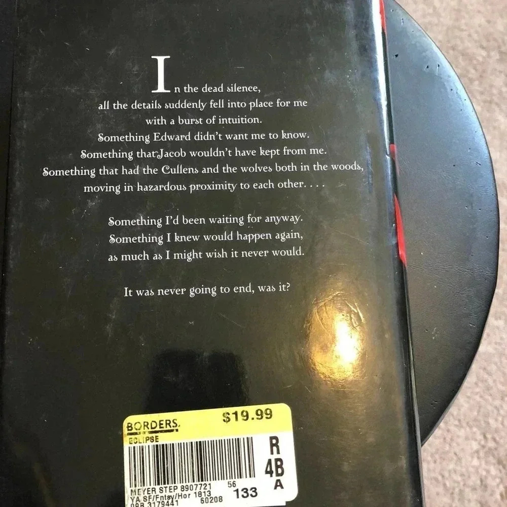 Eclipse book - Picture 2 of 3